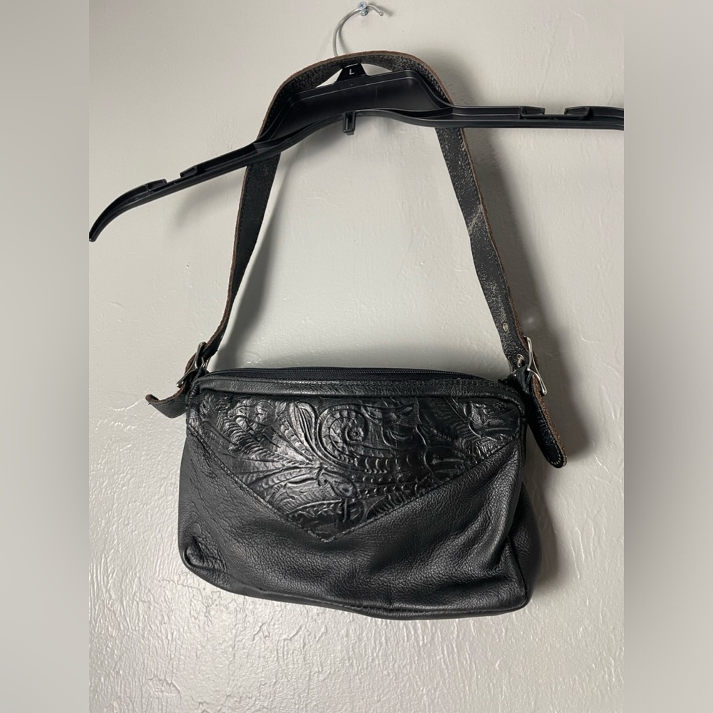 Leather Harley Shoulder Bag - Picture 8 of 14